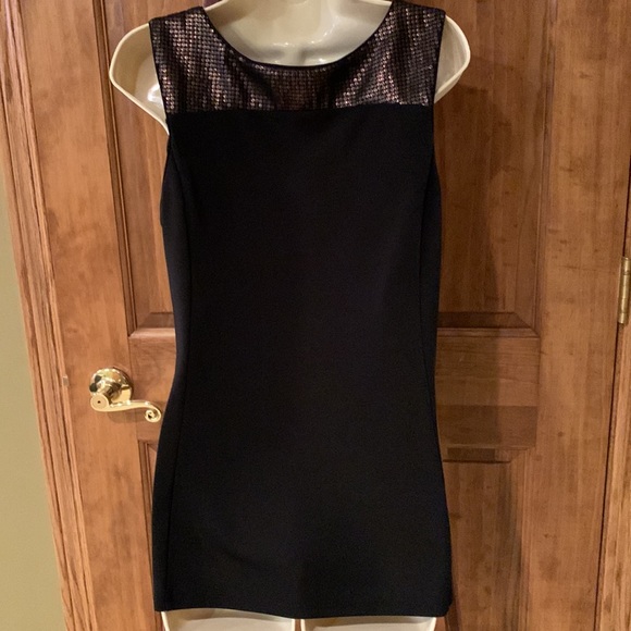 Narciso Rodriguez sleeveless sequin top - Picture 5 of 8